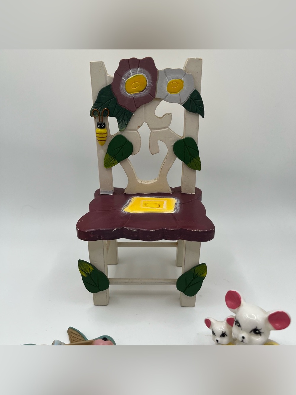 Vintage Cottagecore Decor Mini Chair Mouse Figure Bird Wall - Lot of 3 - Picture 4 of 8